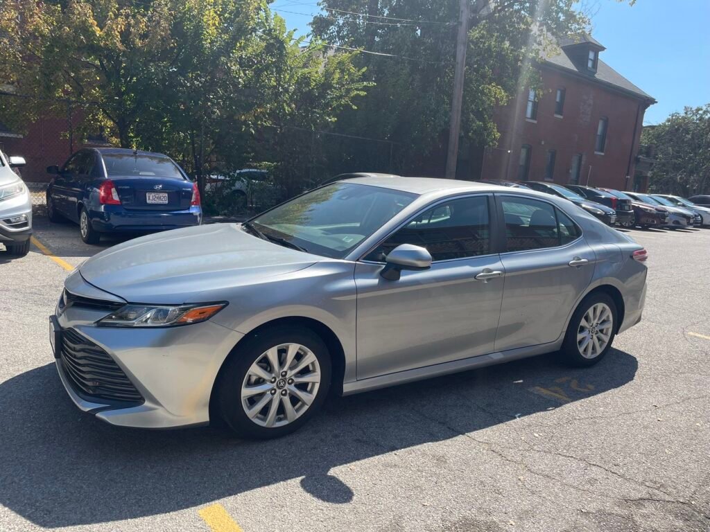 2019 Toyota Camry LE V6