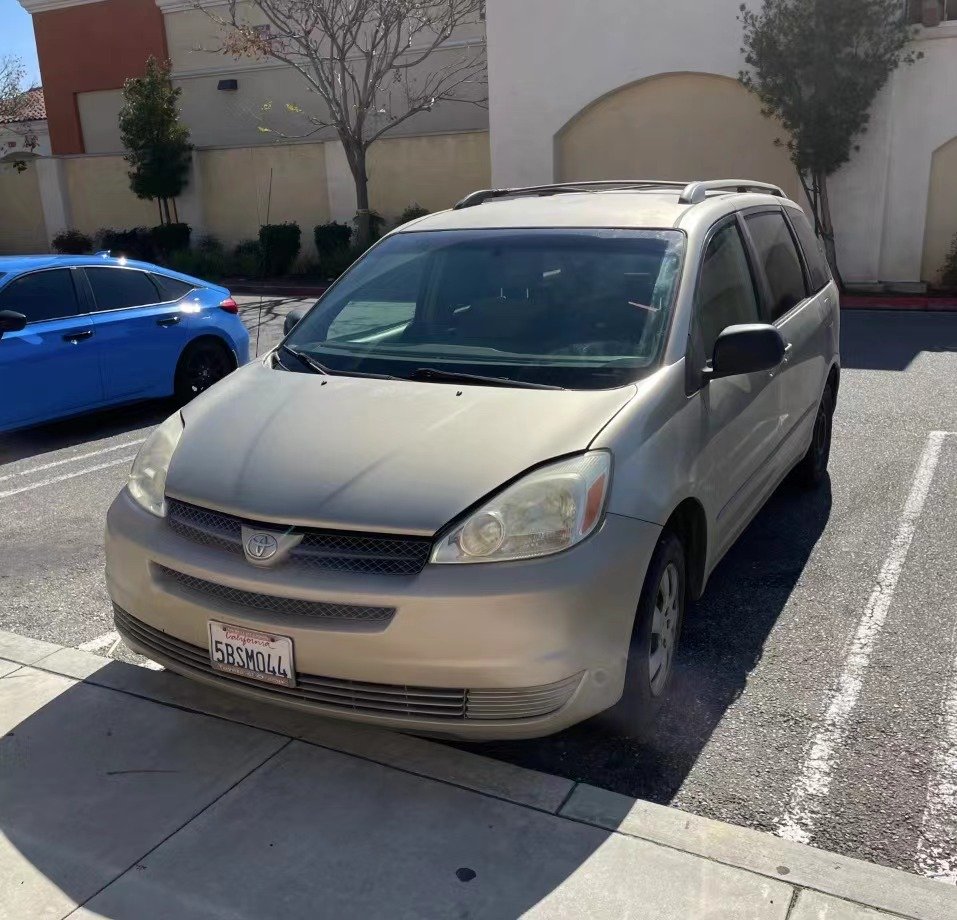 2004 Toyota Sienna