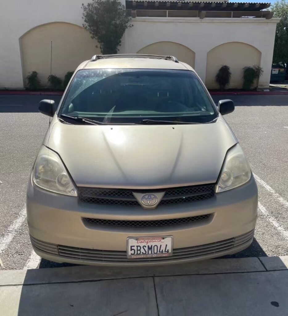 2004 Toyota Sienna