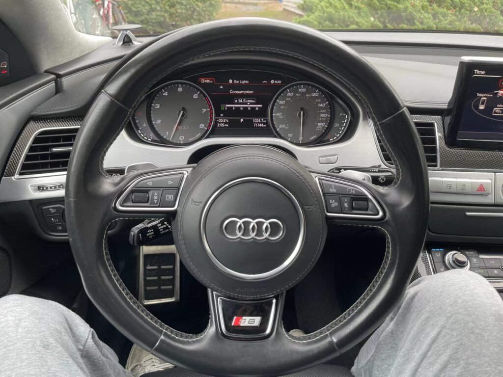 2016 Audi S8