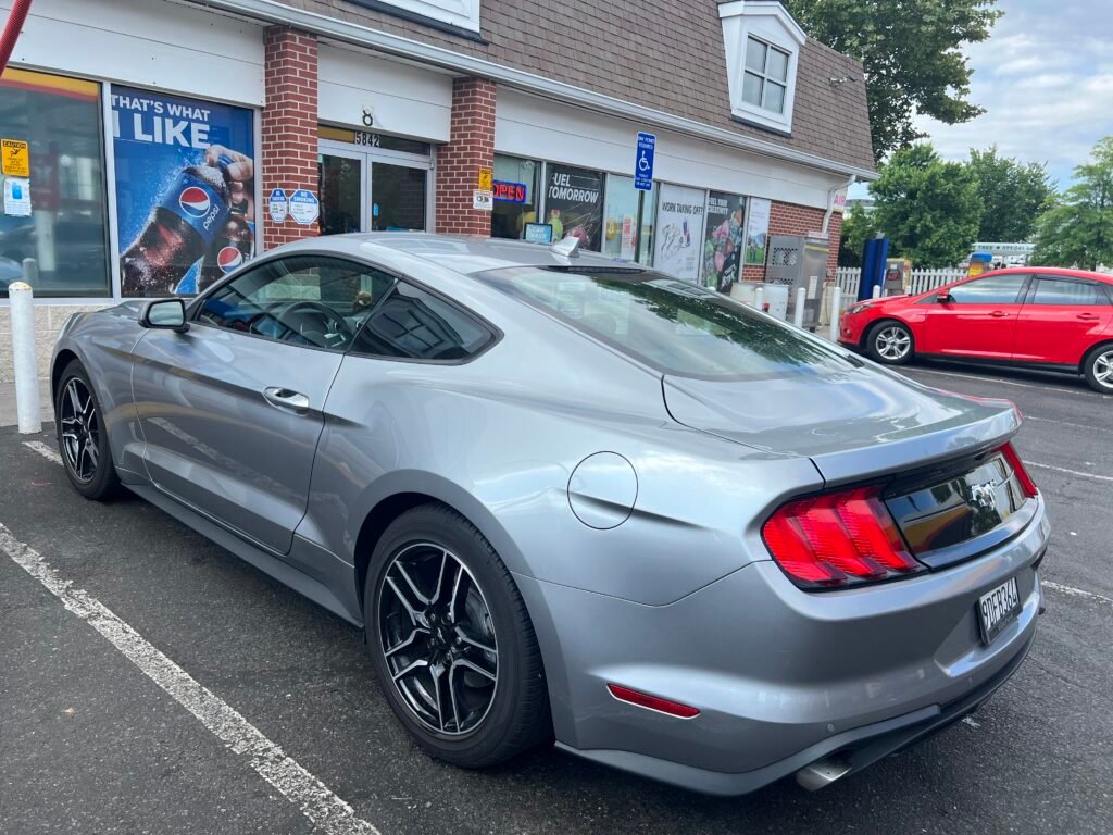 2022 Ford Mustang EcoBoost