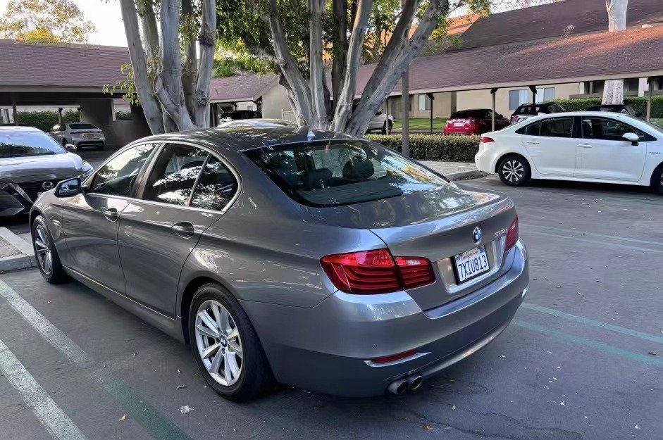 2014 BMW 5 Series 528i