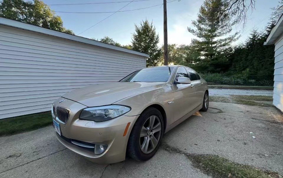 2012 BMW 5 Series 525xi